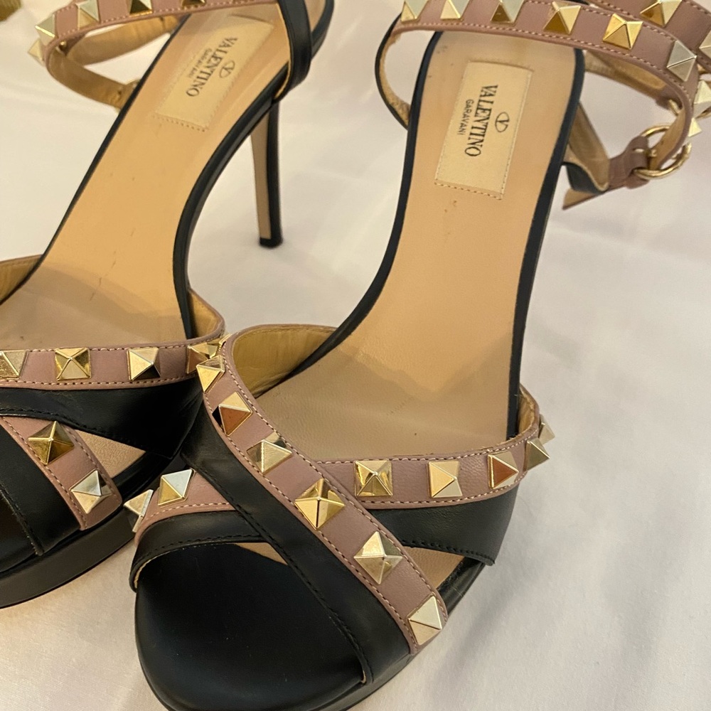VALENTINO ROCKSTUD PUMPS - Picture 5 of 9
